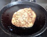 A picture of step 4 of Zucchini pan cake.