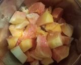 A picture of step 1 of Sweet Papaya Juice.