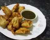 A picture of step 2 of Chatpati Green Chutney.