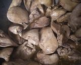 A picture of step 2 of Chicken liver fry.