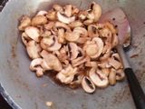 Oseng jamur kancing Kecap