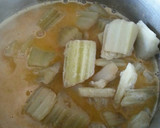 Foto del paso 4 de la receta: Cardos con kokochas de bacalao y langostinos