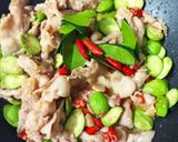 รูปขั้นตอนการทำที่ 5 ของ สะตอผัดหมูสามชั้นสไลด์