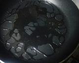 A picture of step 2 of Pizza omelette.