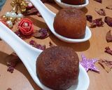 A picture of step 8 of Semolina Rose-Jamun.