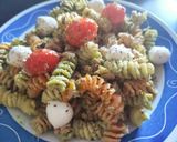 Foto del paso 7 de la receta: Ensalada de Fusilli con Cherrys, Mozzarella y Atún con Pesto Suave