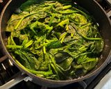 A picture of step 2 of Korean spinach side dish (시금치무침).
