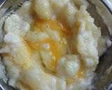 Foto del paso 3 de la receta: Bombas de papas choclo y queso
