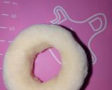 Foto langkah ke 10 dari resep Donat squisy lembut anti gagal.