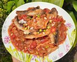 Foto langkah ke 5 dari resep Tumis sarden pedas.