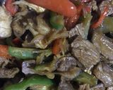Foto langkah ke 8 dari resep Daging Tumis Paprika.