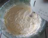 Foto langkah ke 4 dari resep Marble Cake no Emulsifier.