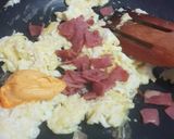Foto langkah ke 4 dari resep Sarapan Sehat Praktis Nasi OREJU orek keju.
