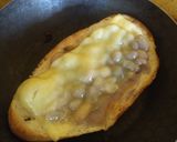 A picture of step 4 of Gratinated Bean and Manchego Cheese Molletes 😍.