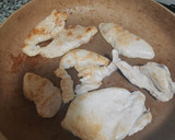 Foto del paso 1 de la receta: Pechuga con salsa de queso