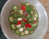 Foto langkah ke 3 dari resep Tumis puyuh oyong.