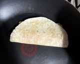 Foto del paso 3 de la receta: Quesadilla de jamón y queso con 3 ingredientes