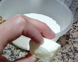 Foto del paso 2 de la receta: Tortilla para el mate (en bifera)