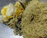 Foto langkah ke 5 dari resep Mie kuah jamur kuping.