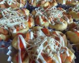 Foto langkah ke 6 dari resep Roti Pizza.