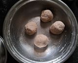 A picture of step 1 of Sago flour and wheat flour Roti.