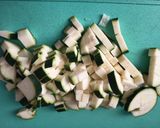 Foto del paso 1 de la receta Crema de Calabacín y Alcachofas