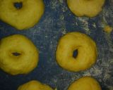 Foto langkah ke 3 dari resep Donat tanpa ulen.