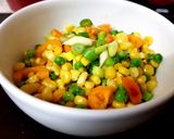 A picture of step 3 of My Buttered Sweetcorn and peas sidedish. 😘.