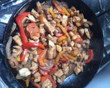 Foto del paso 4 de la receta: Pallares con saltado de pollo (sabor peruano-oriental)
