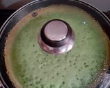 Foto langkah ke 4 dari resep Martabak Pandan - Keju Susu.
