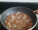 A picture of step 2 of Sweet vermicelli.