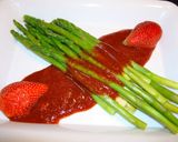 A picture of step 5 of Asparagus with Strawberry Dressing.