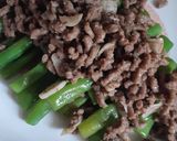 Foto langkah ke 3 dari resep Tumis Buncis Daging Giling.