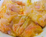 Hình bước làm 2 của món Xôi nếp cẩm và má đùi gà nướng
