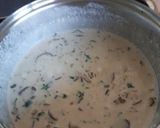 Natúr csirkemellek tejszínes gombamártással, zsemlegombóccal recept fázis 2 fotója