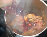 Foto del paso 7 de la receta: Manitas de Cerdo guisadas