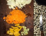 Foto del paso 2 de la receta: Berenjenas rellenas vegetarianas