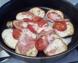 Foto del paso 4 de la receta: Berenjena salteada con jamón queso y tomate