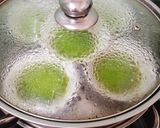 Hình bước làm 2 của món Bánh bèo lá dứa