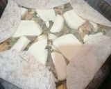 Foto del paso 5 de la receta: Tarta de pollo y verduras en masa de tacos integrales