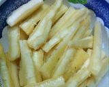 Foto langkah ke 3 dari resep Singkong goreng renyah .