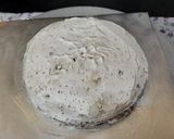 A picture of step 11 of Christmas 🍫 chocolate choco chips whip cream cake.