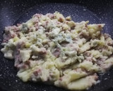 Foto del paso 3 de la receta: Papas asadas rellenas de carne picada y roquefort🥔🧀