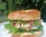Une image de l'étape 5 de 🥯 Bagel veggie sauce tartare allégée.