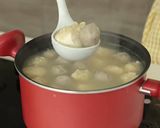 Foto langkah ke 10 dari resep Bakso Cuanki Ayam Komplit Devina Hermawan.
