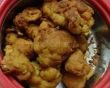 A picture of step 4 of Buttermilk Cauliflower Fry.