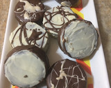 Foto del paso 9 de la receta: Alfajores oreo caseros bañados en chocolate