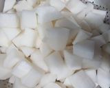 Hình bước làm 4 của món Gà kho củ cải