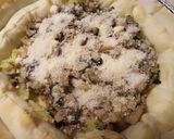A picture of step 4 of Porcini and potato pie.