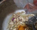 A picture of step 3 of Chicken tikka macaroni.